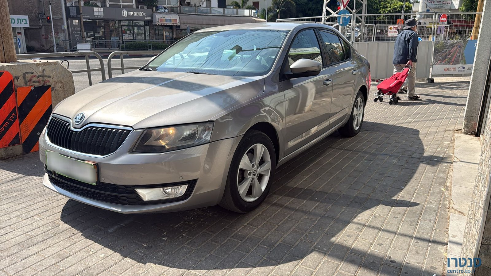 2014' Skoda Octavia photo #2