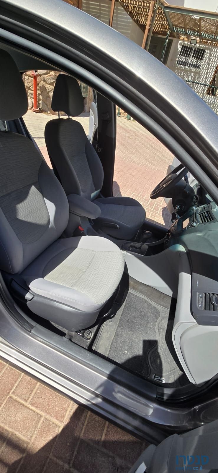 2018' Hyundai i25 יונדאי photo #1