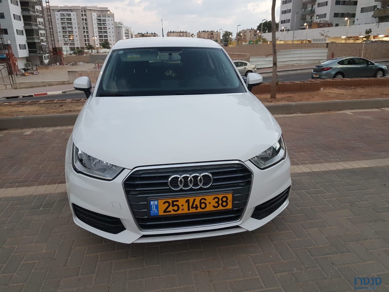 2016' Audi A1 photo #5