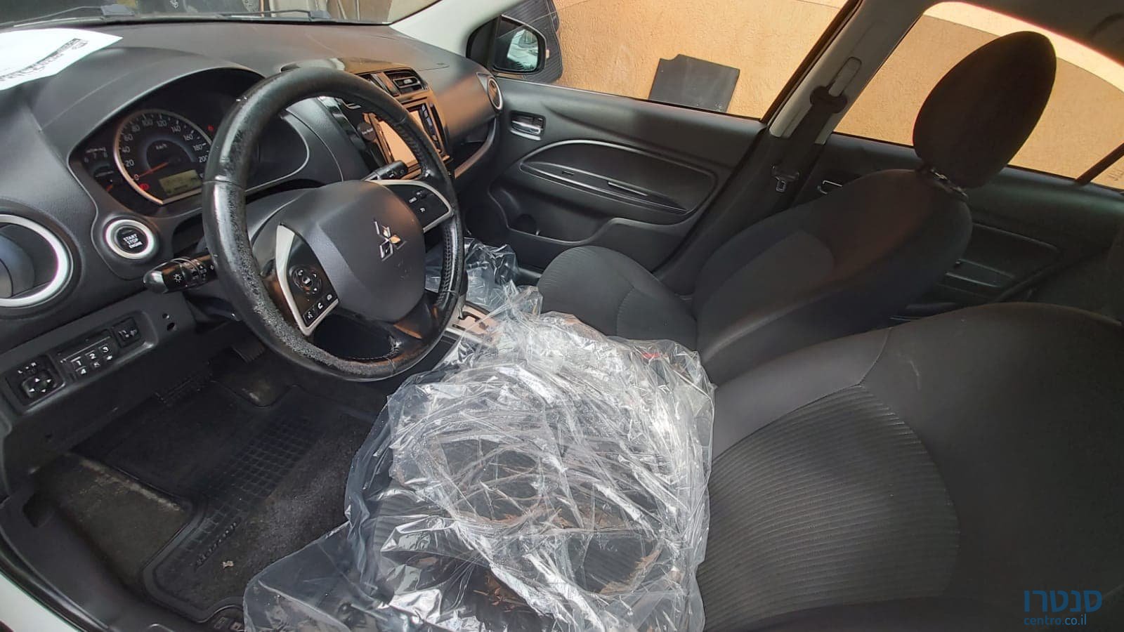 2015' Mitsubishi Attrage photo #3