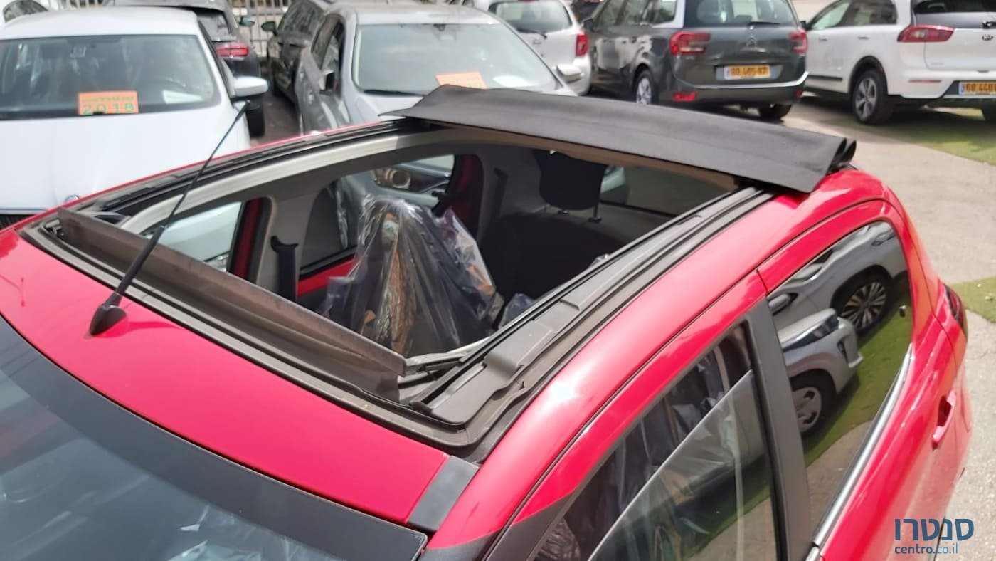 2016' Citroen C1 photo #3