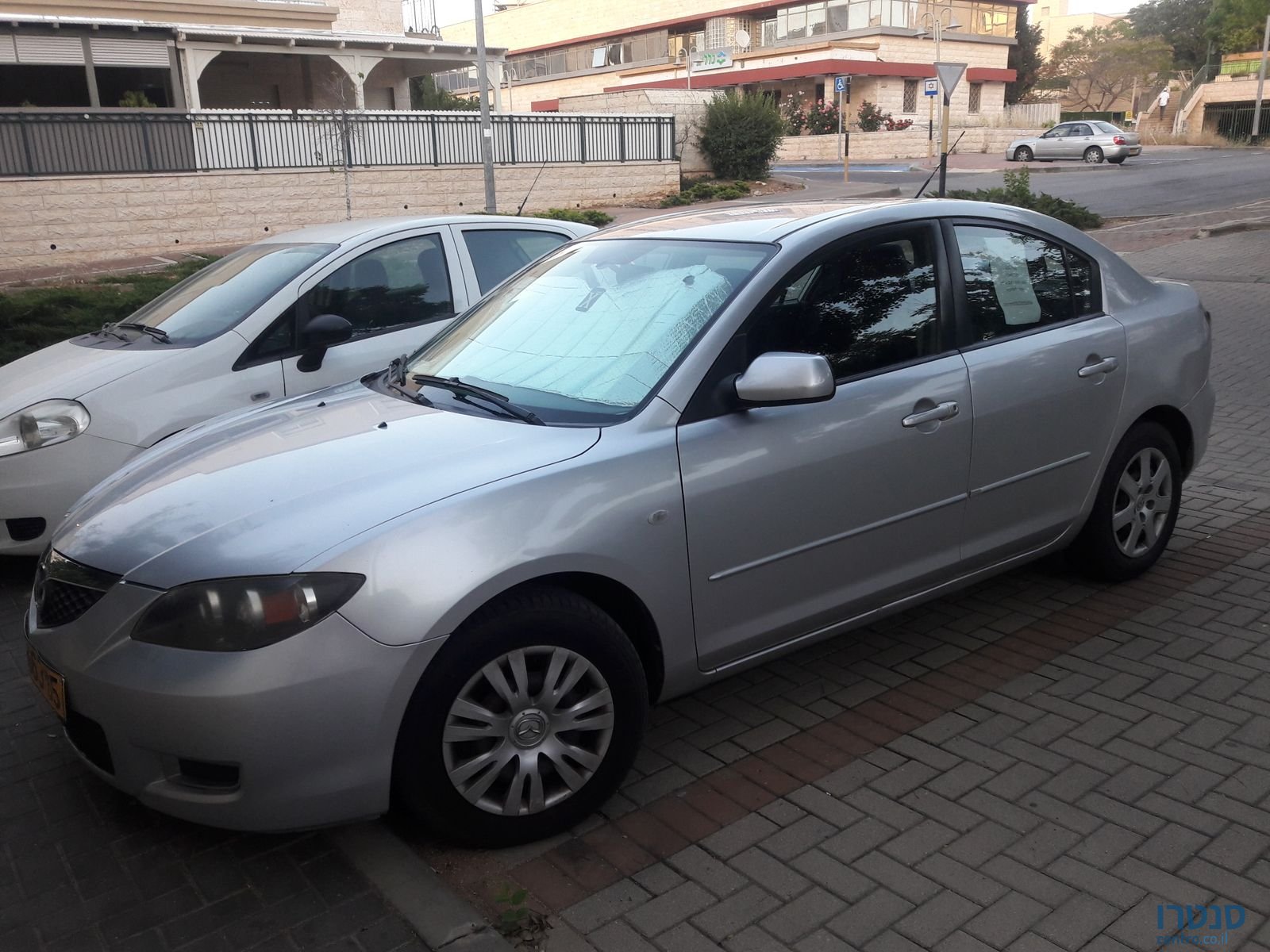 2009' Mazda 3 photo #3
