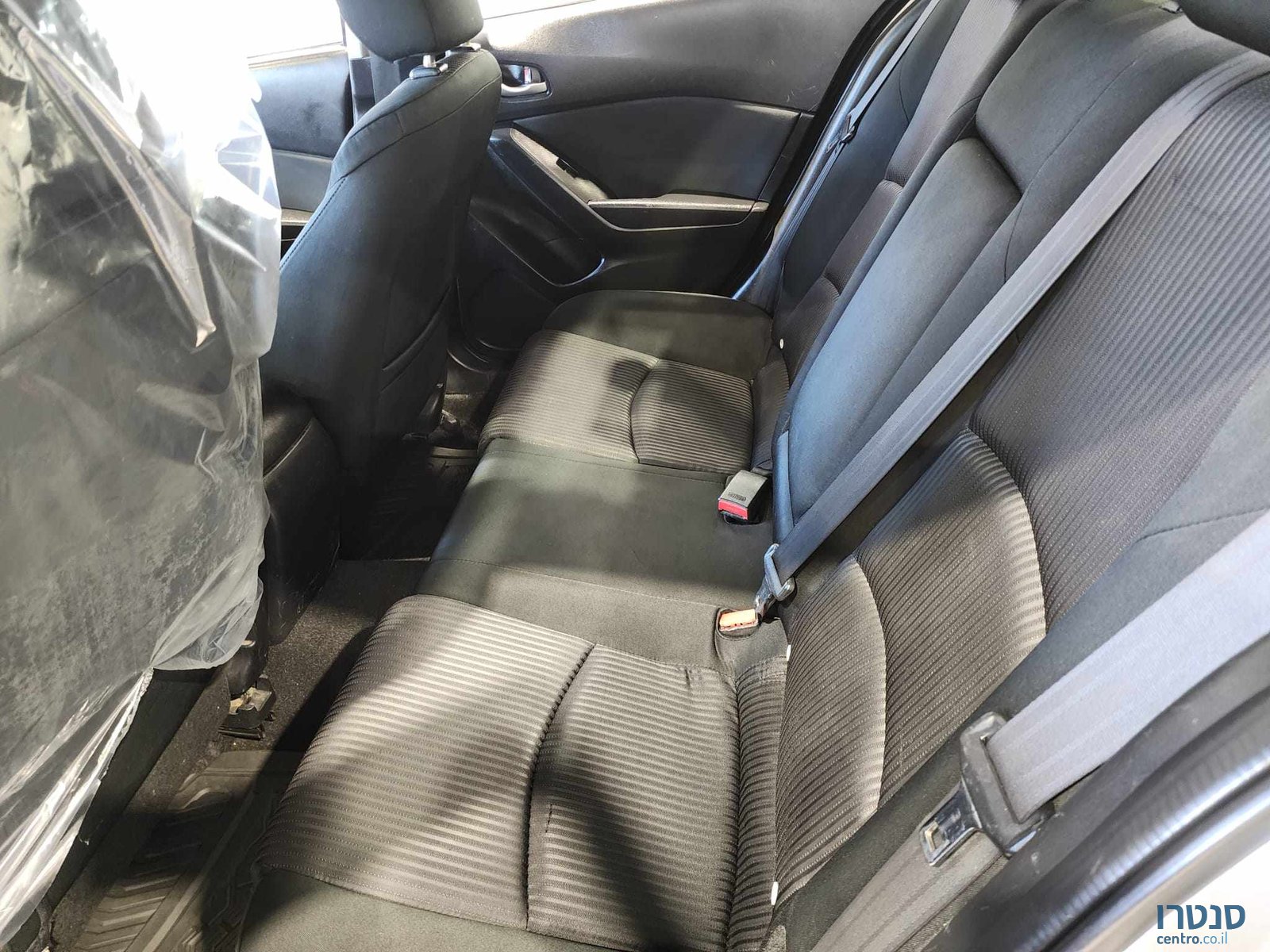 2015' Mazda 3 photo #6