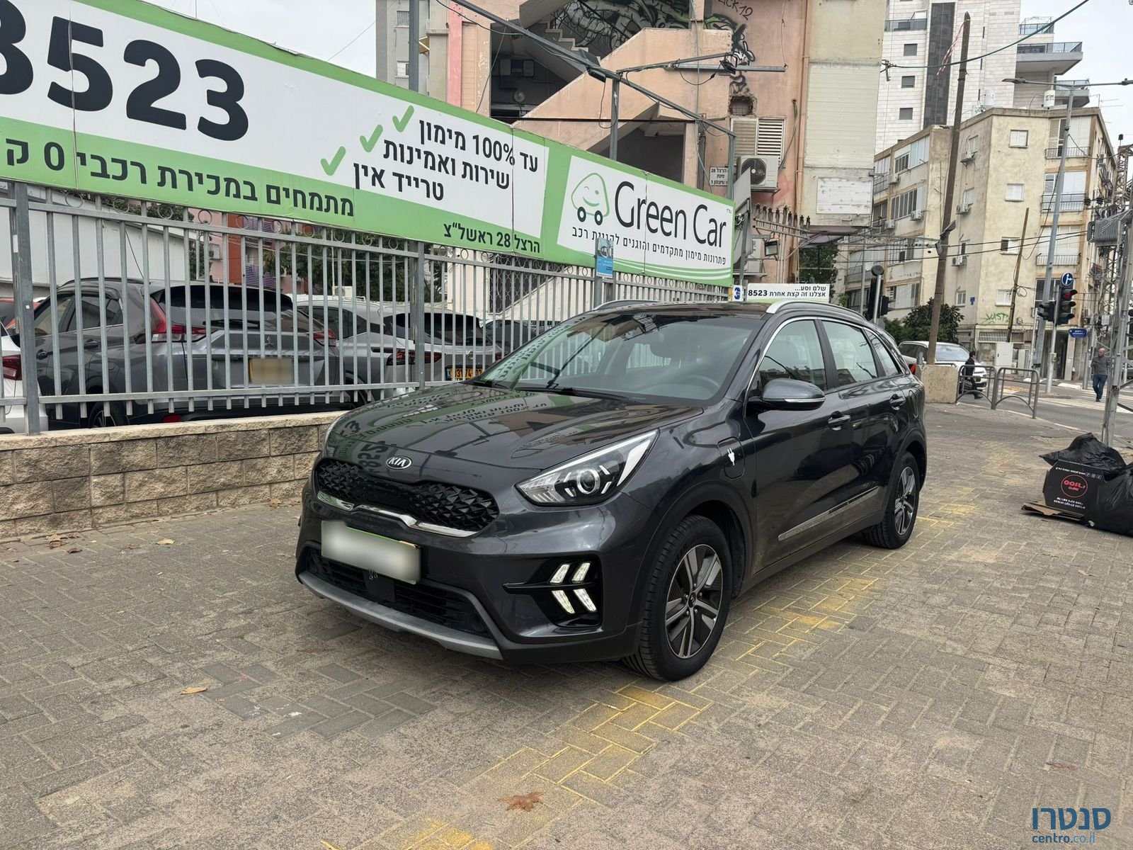 2020' Kia Niro photo #1