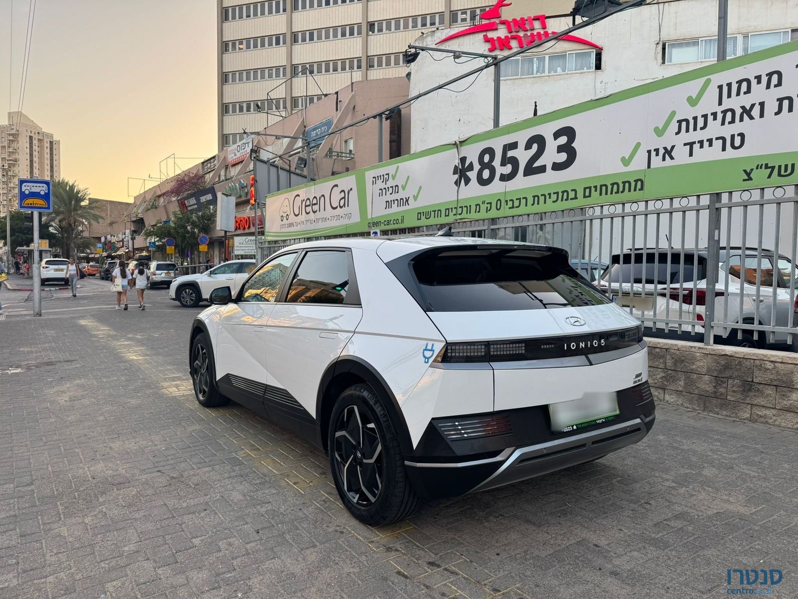 2023' Hyundai Ioniq 5 photo #5