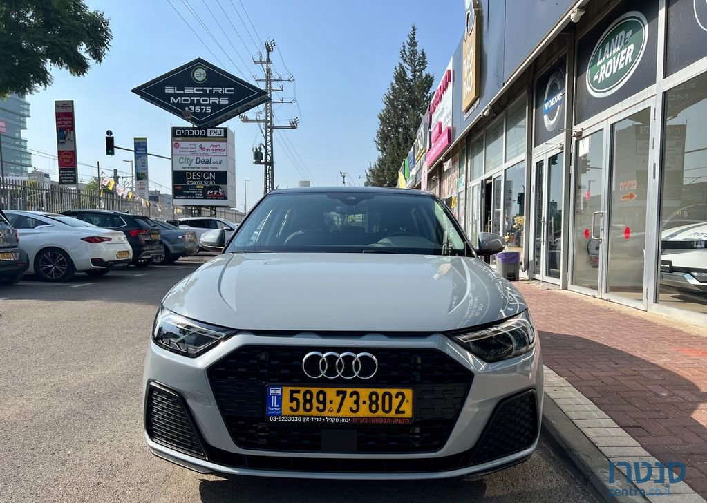 2021' Audi A1 אאודי photo #1
