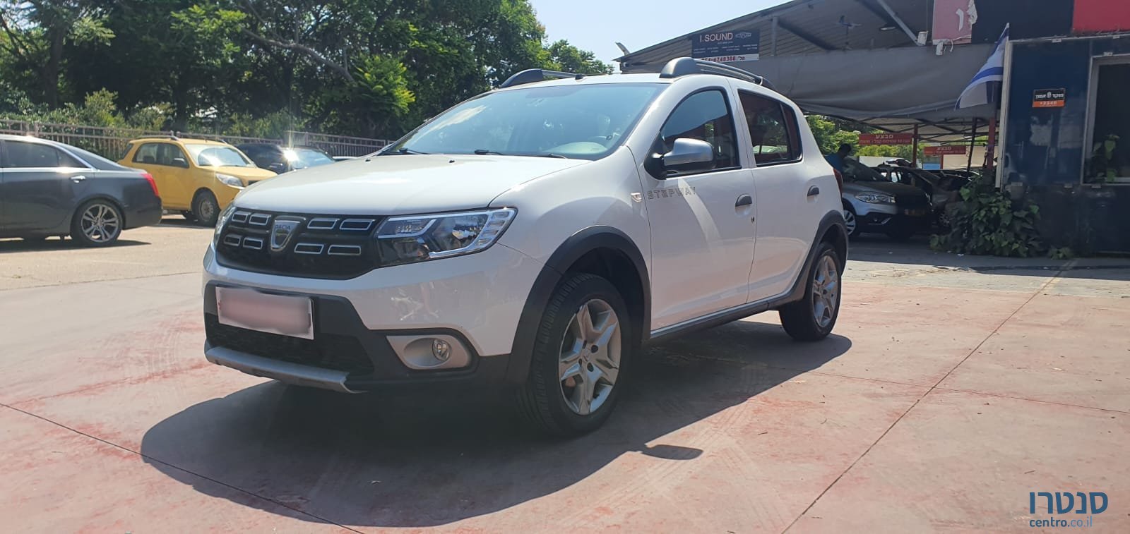 2018' Dacia Sandero Stepway photo #1