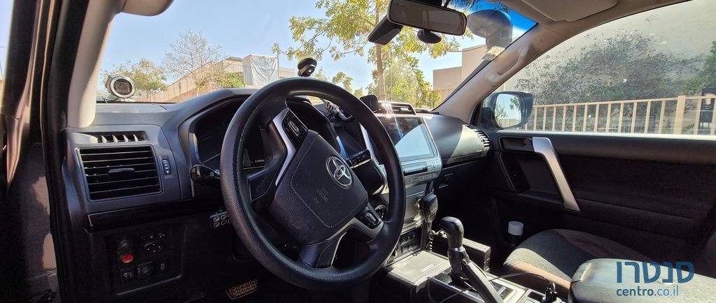 2018' Toyota Land Cruiser טויוטה לנד קרוזר photo #2