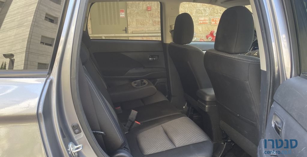 2015' Mitsubishi Outlander מיצובישי אאוטלנדר photo #6