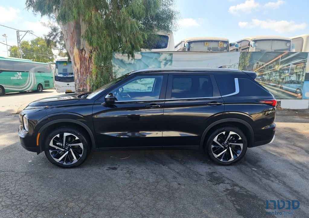 2022' Mitsubishi Outlander מיצובישי אאוטלנדר photo #1