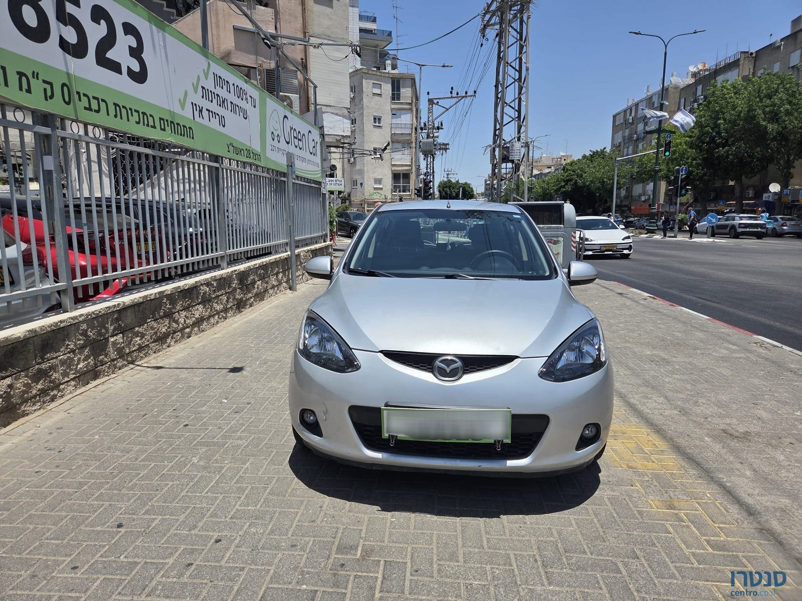 2011' Mazda 2 photo #3