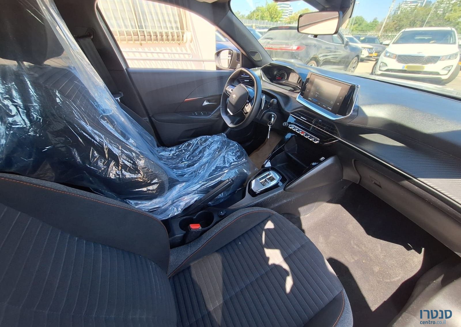 2023' Peugeot 2008 פיג'ו photo #4