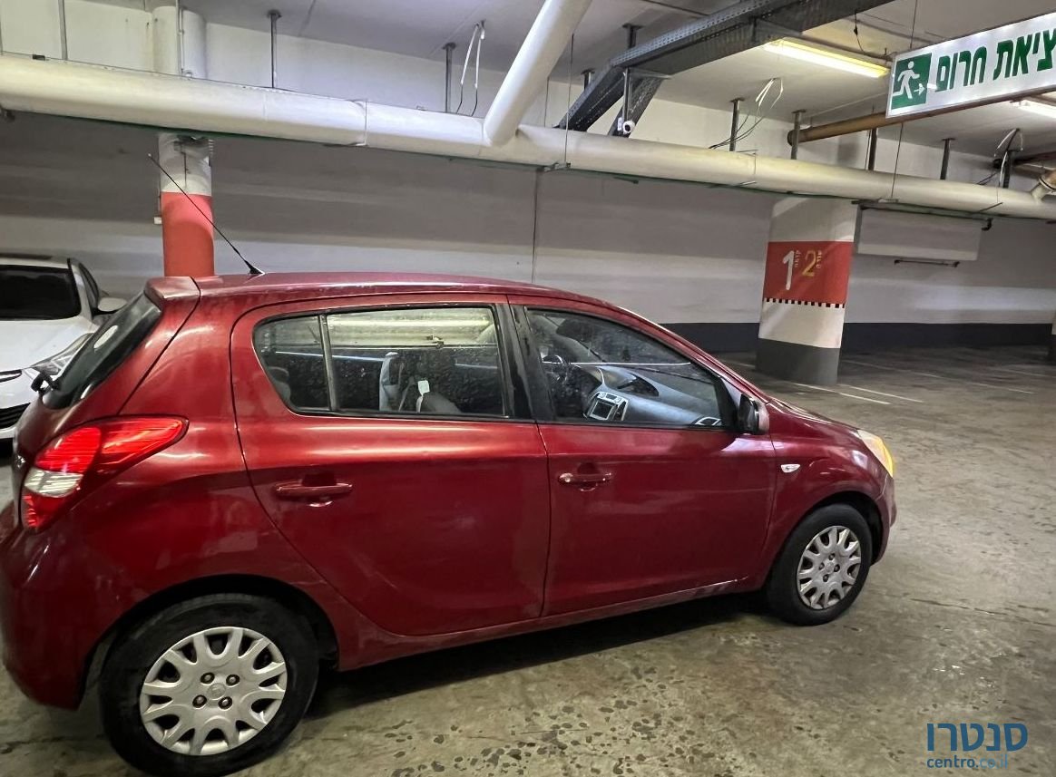 2011' Hyundai i20 יונדאי photo #4