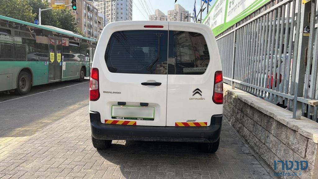2020' Citroen Berlingo photo #6