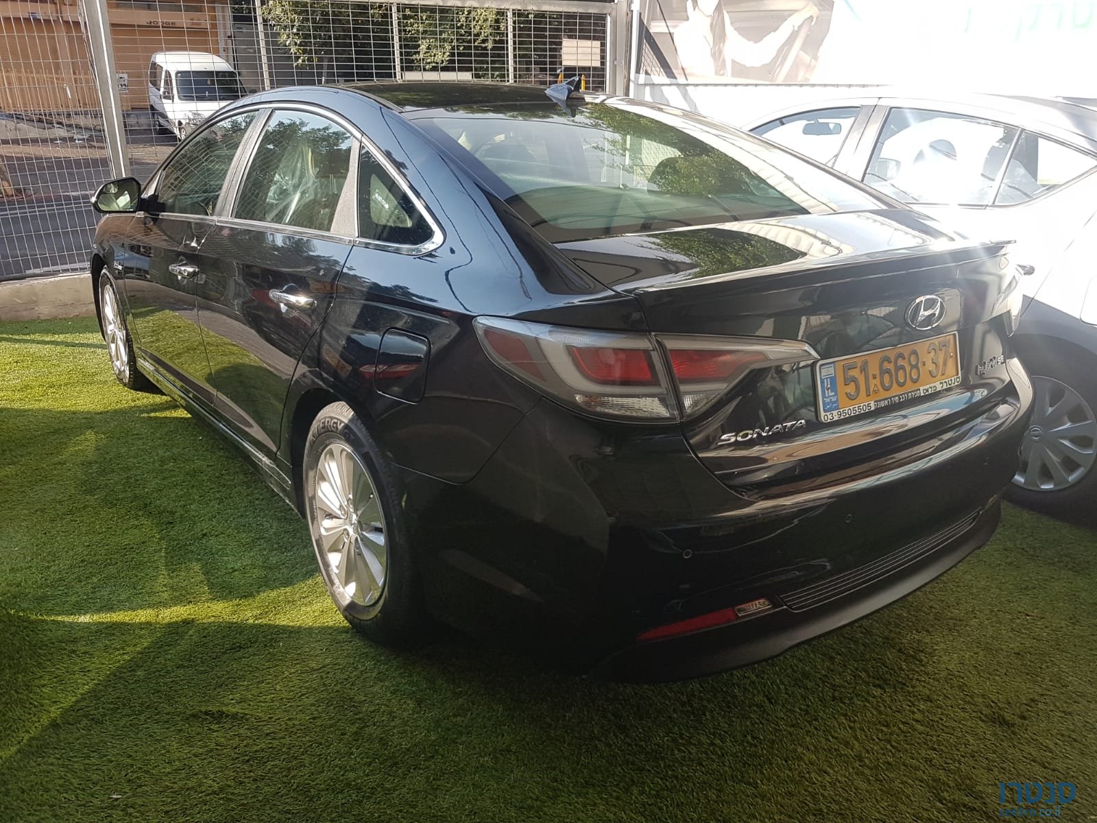 2016' Hyundai Sonata photo #3