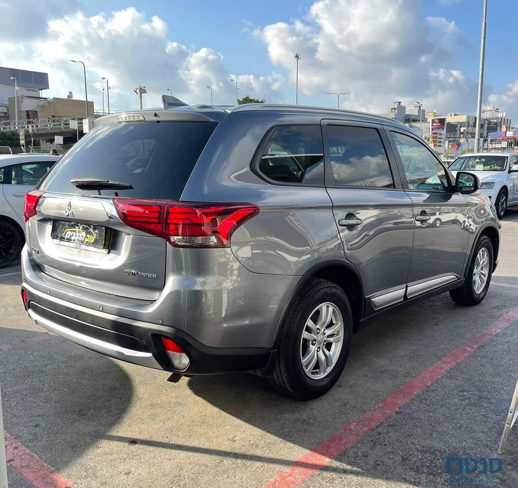 2017' Mitsubishi Outlander מיצובישי אאוטלנדר photo #6
