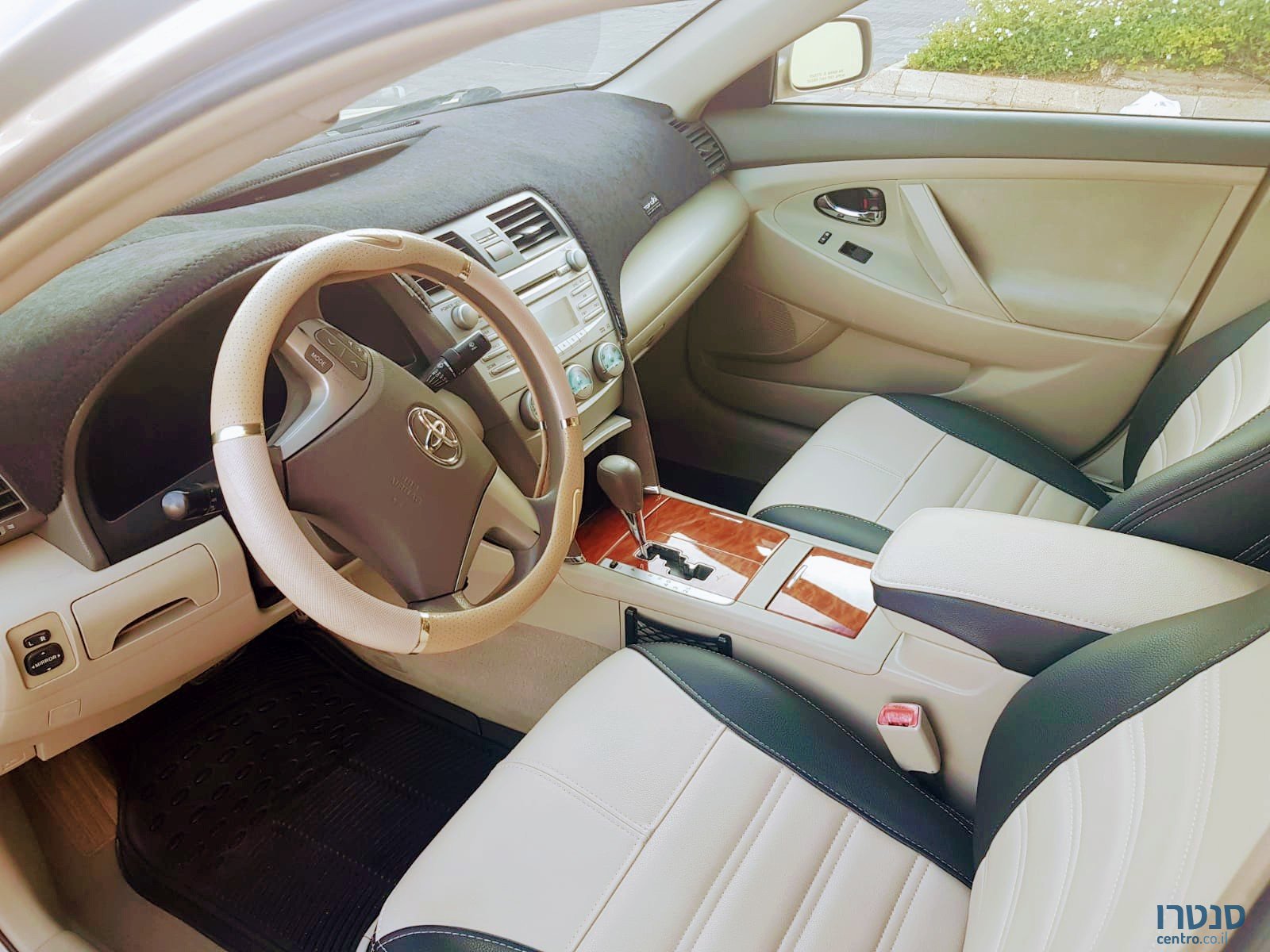 2009' Toyota Camry photo #3