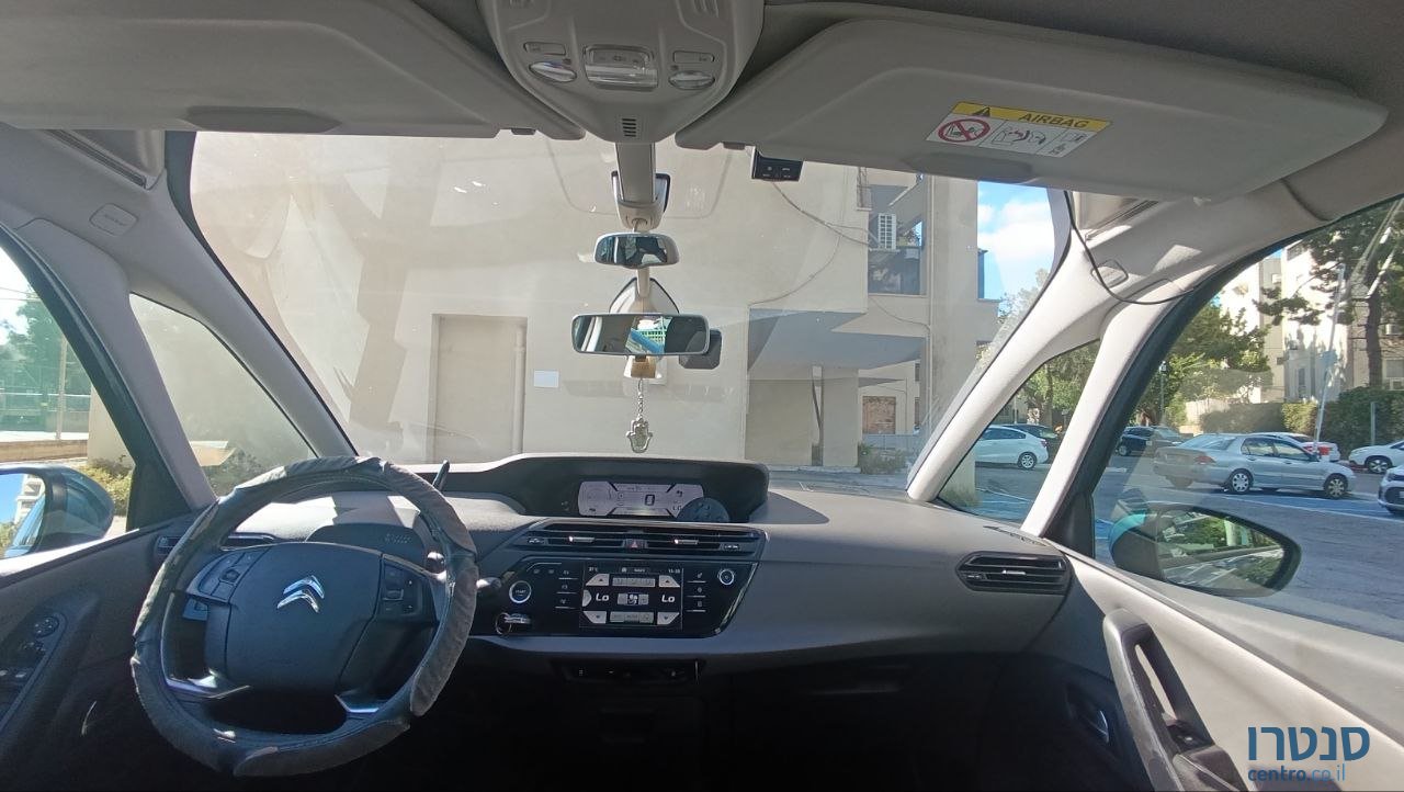 2016' Citroen C4 Picasso Comfort Pack photo #7