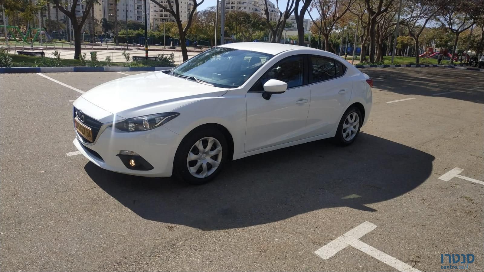 2015' Mazda 3 מאזדה photo #4