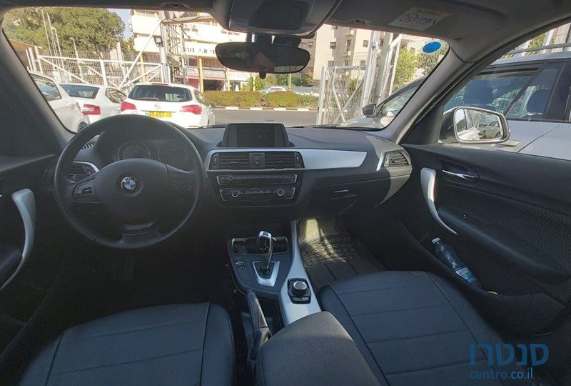 2018' BMW 118 photo #3