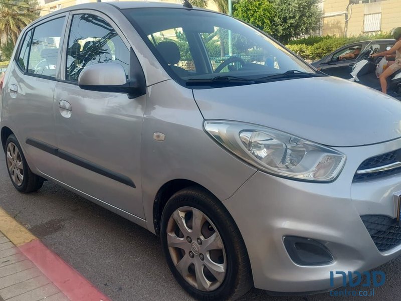 2012' Hyundai i10 יונדאי photo #2