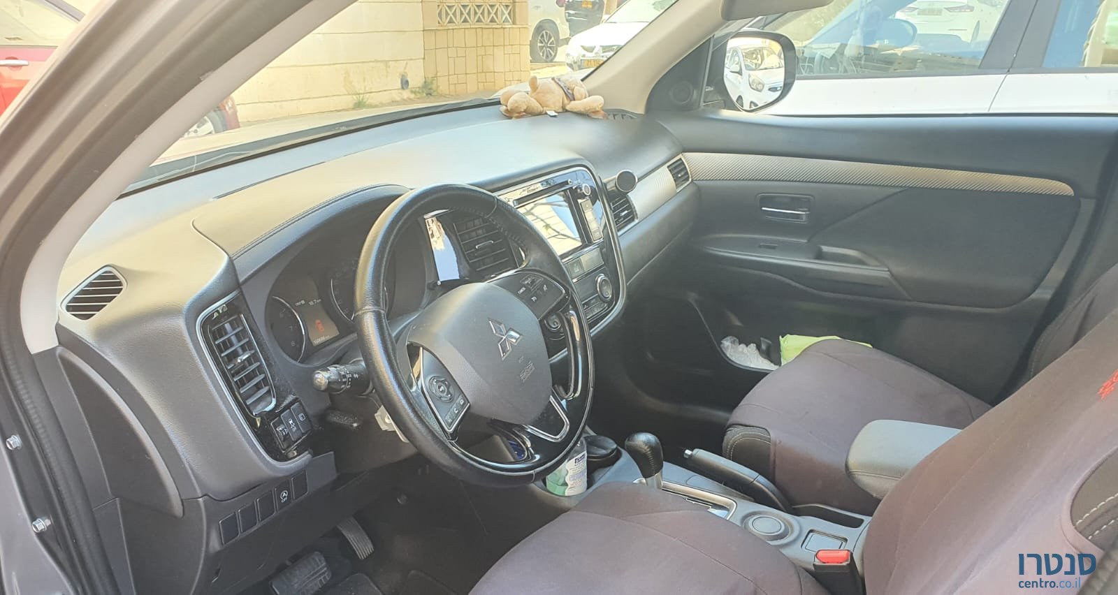 2016' Mitsubishi Outlander Intense photo #4