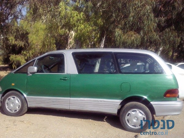 1994' Toyota Previa photo #2