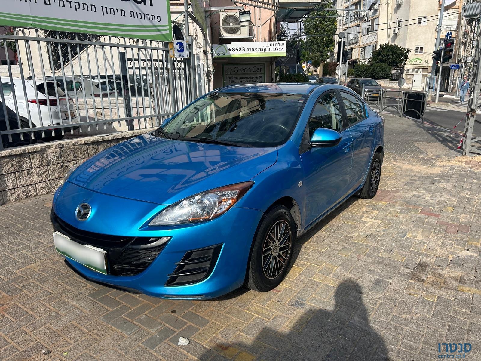 2013' Mazda 3 photo #2