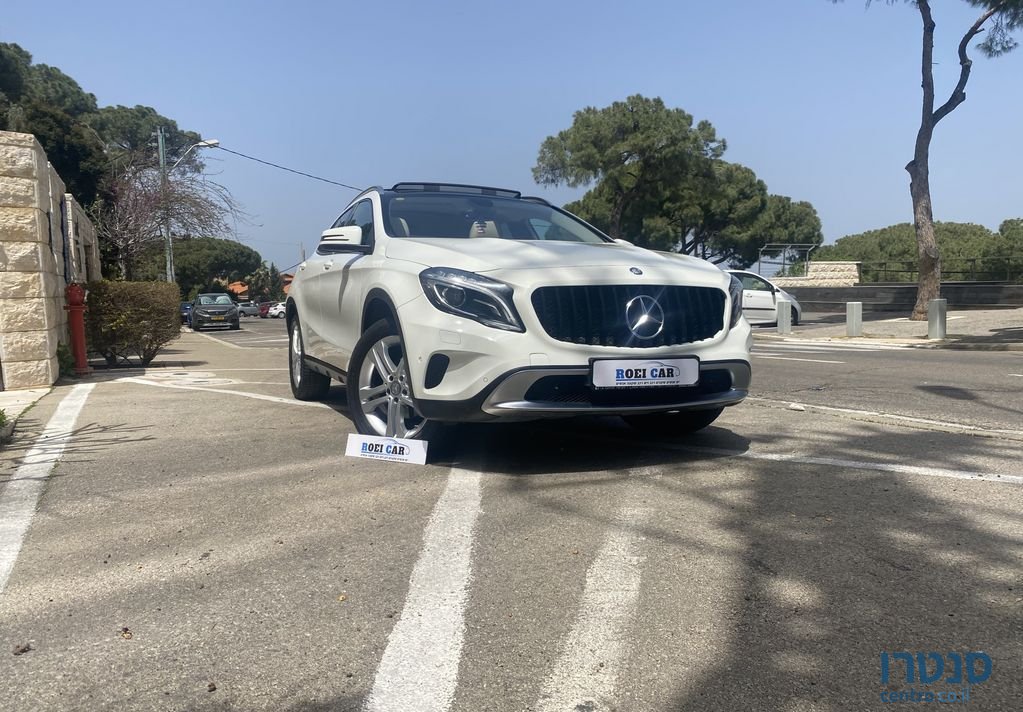 2015' Mercedes-Benz Gla מרצדס photo #1