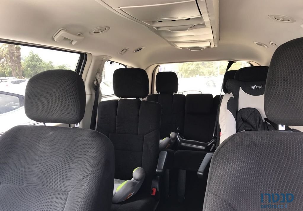 2013' Chrysler Grand Voyager קרייזלר גראנד וויאג'ר photo #2