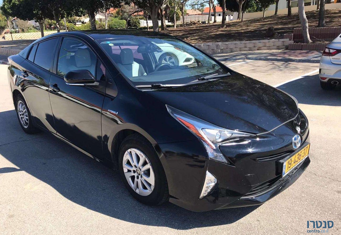 2016' Toyota Prius טויוטה פריוס photo #1