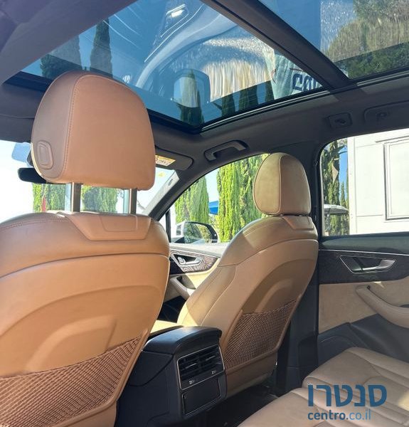 2020' Audi Q7 אאודי photo #4