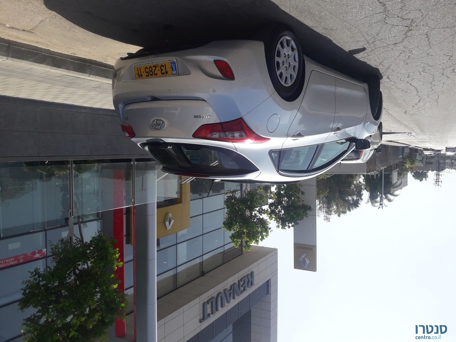 2013' Hyundai i30 1 .6 INSPIRE photo #3