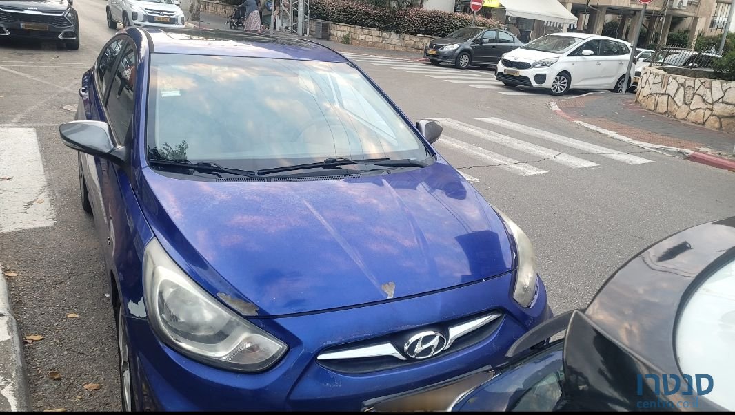 2012' Hyundai i25 יונדאי photo #4