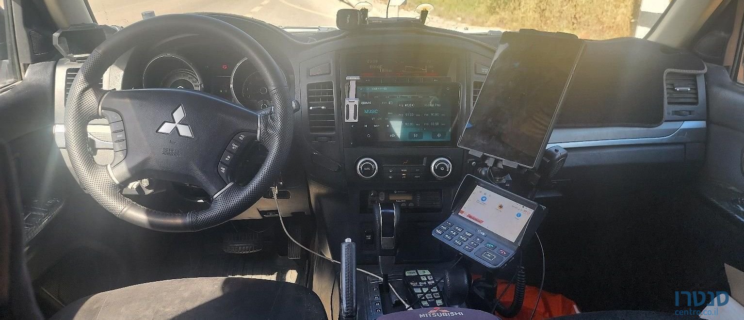 2013' Mitsubishi Pajero מיצובישי פג'רו photo #5