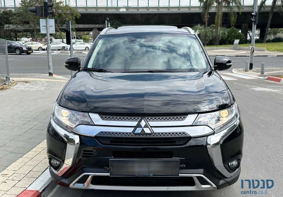 2020' Mitsubishi Outlander מיצובישי אאוטלנדר photo #2