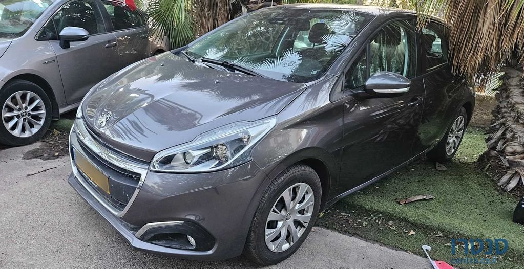 2020' Peugeot 208 פיג'ו photo #1