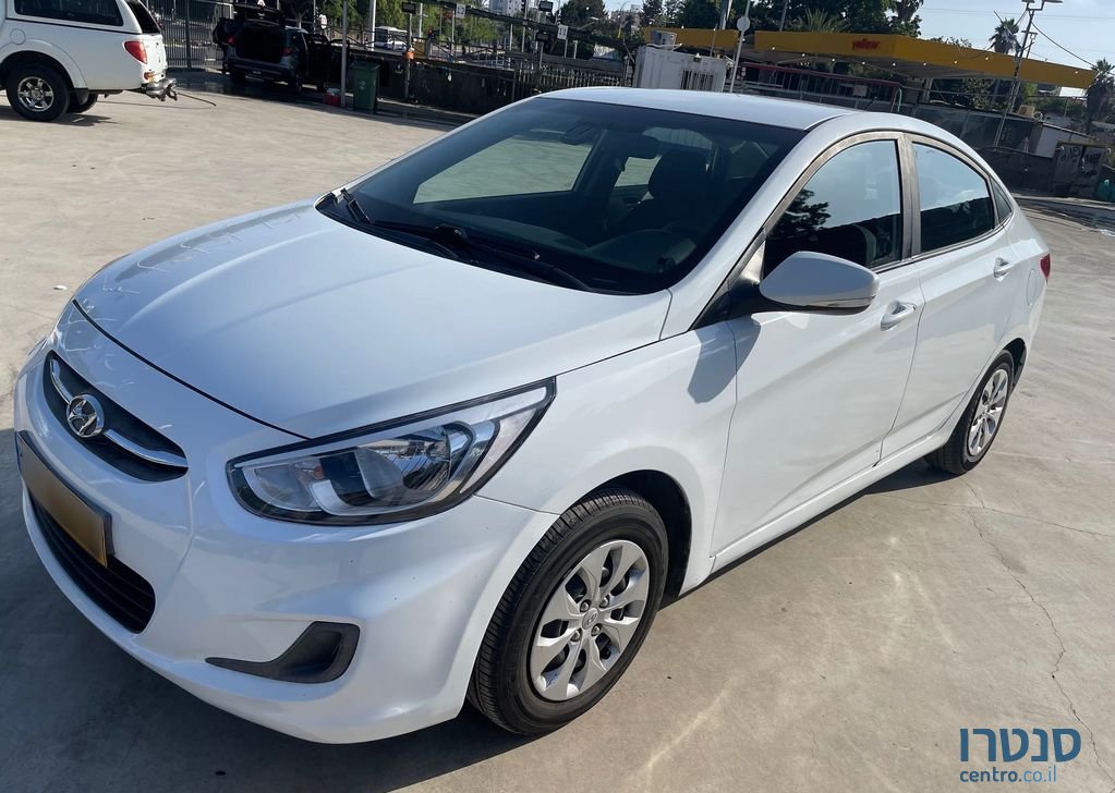 2017' Hyundai i25 יונדאי photo #1