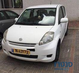 2010' Daihatsu Sirion photo #1