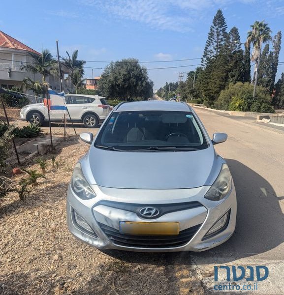 2014' Hyundai i30 יונדאי photo #1