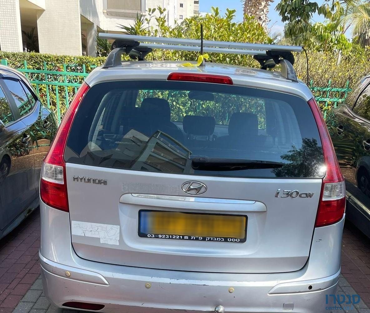 2010' Hyundai i30 יונדאי photo #1