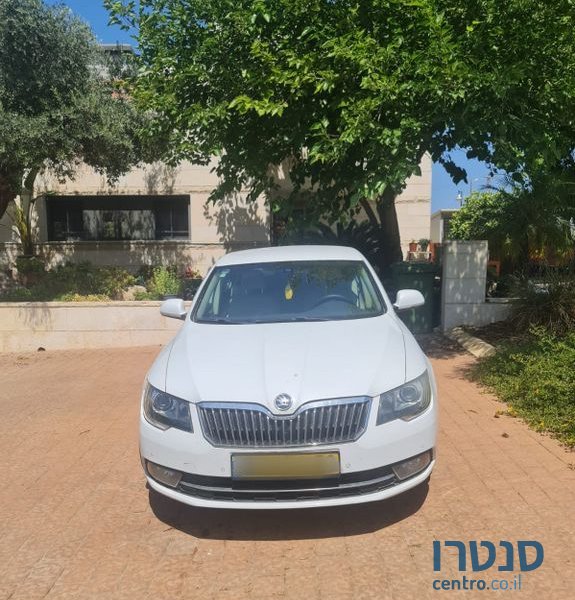 2015' Skoda Superb סקודה סופרב photo #2