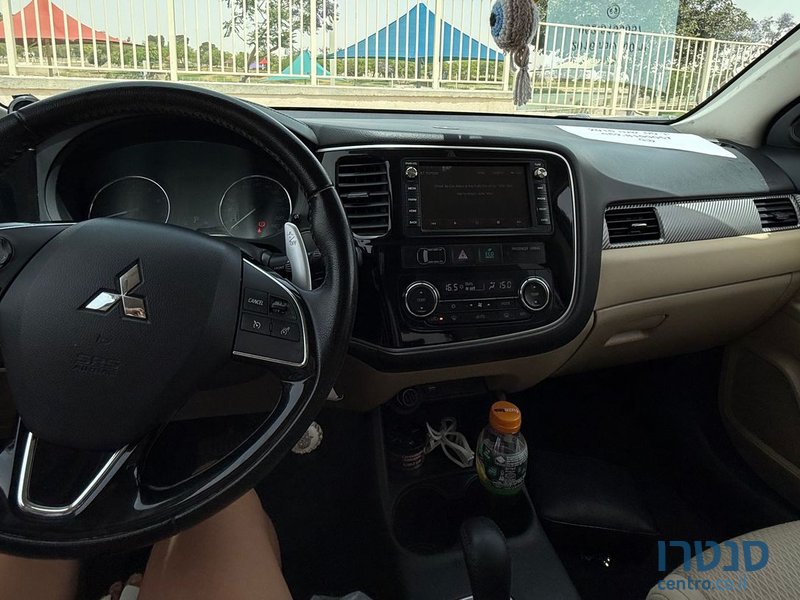 2016' Mitsubishi Outlander מיצובישי אאוטלנדר photo #6