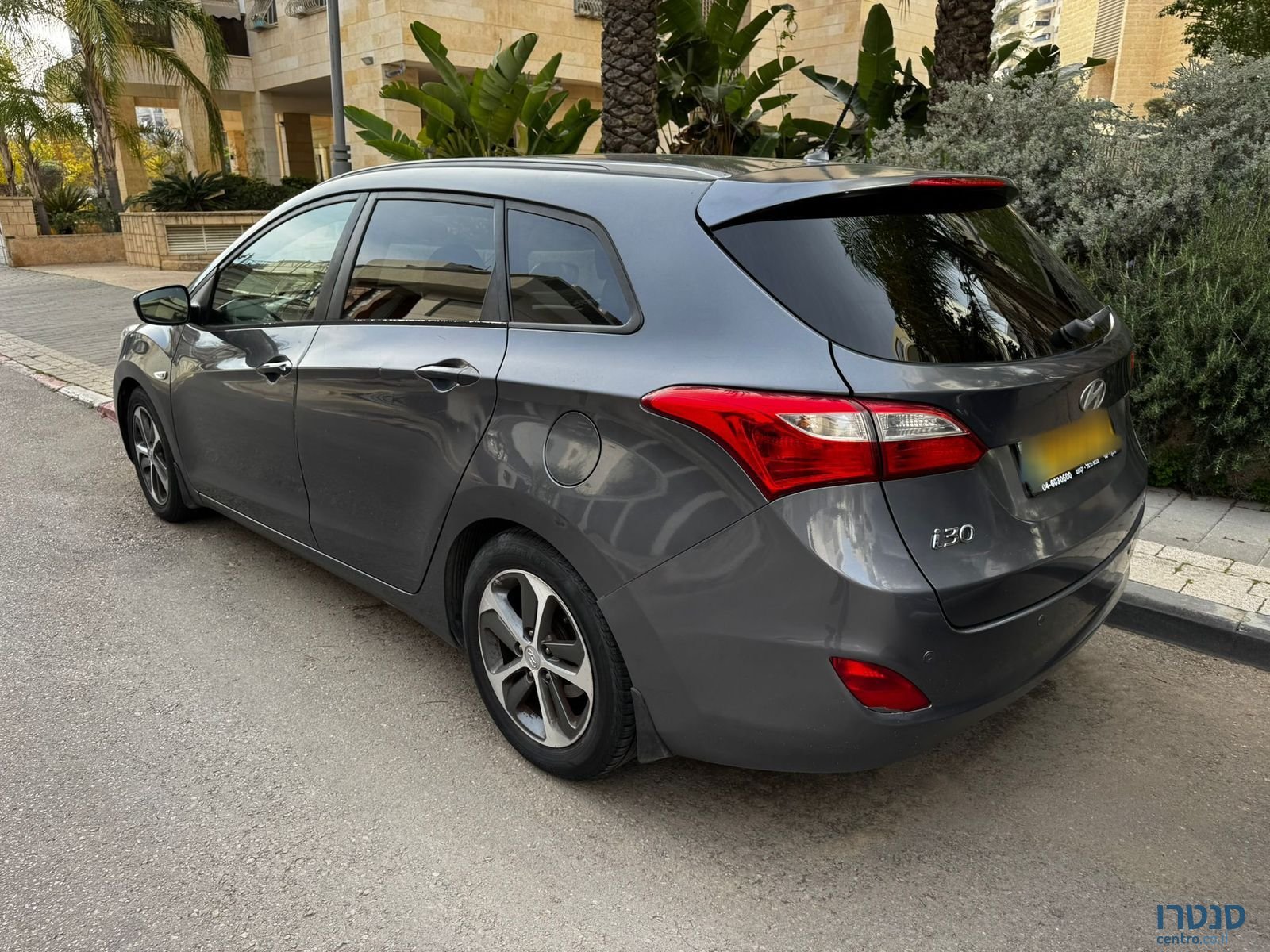 2016' Hyundai i30 N סטיישן photo #2