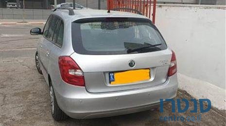 2010' Skoda Fabia סקודה פביה photo #2