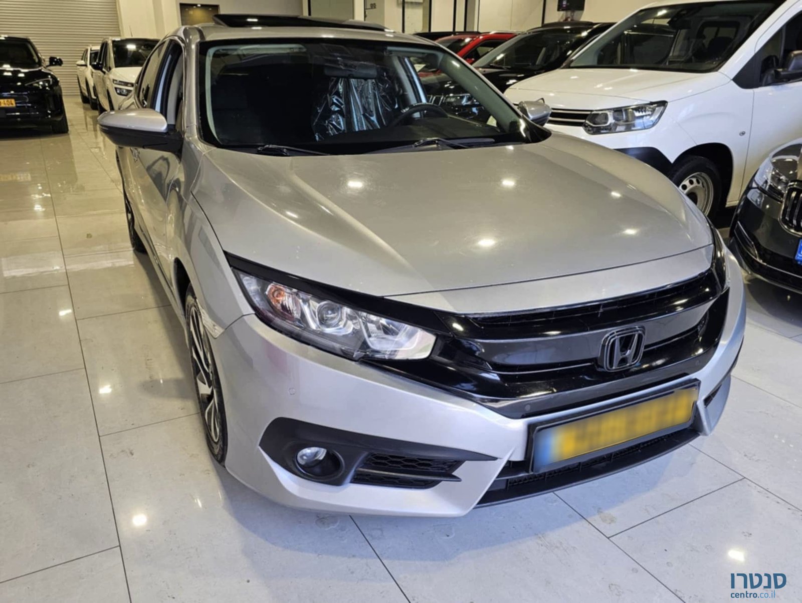 2019' Honda Civic photo #2