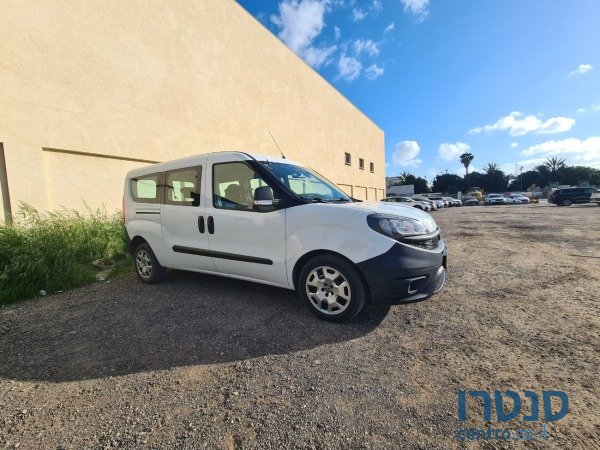 2018' Fiat Doblo photo #1