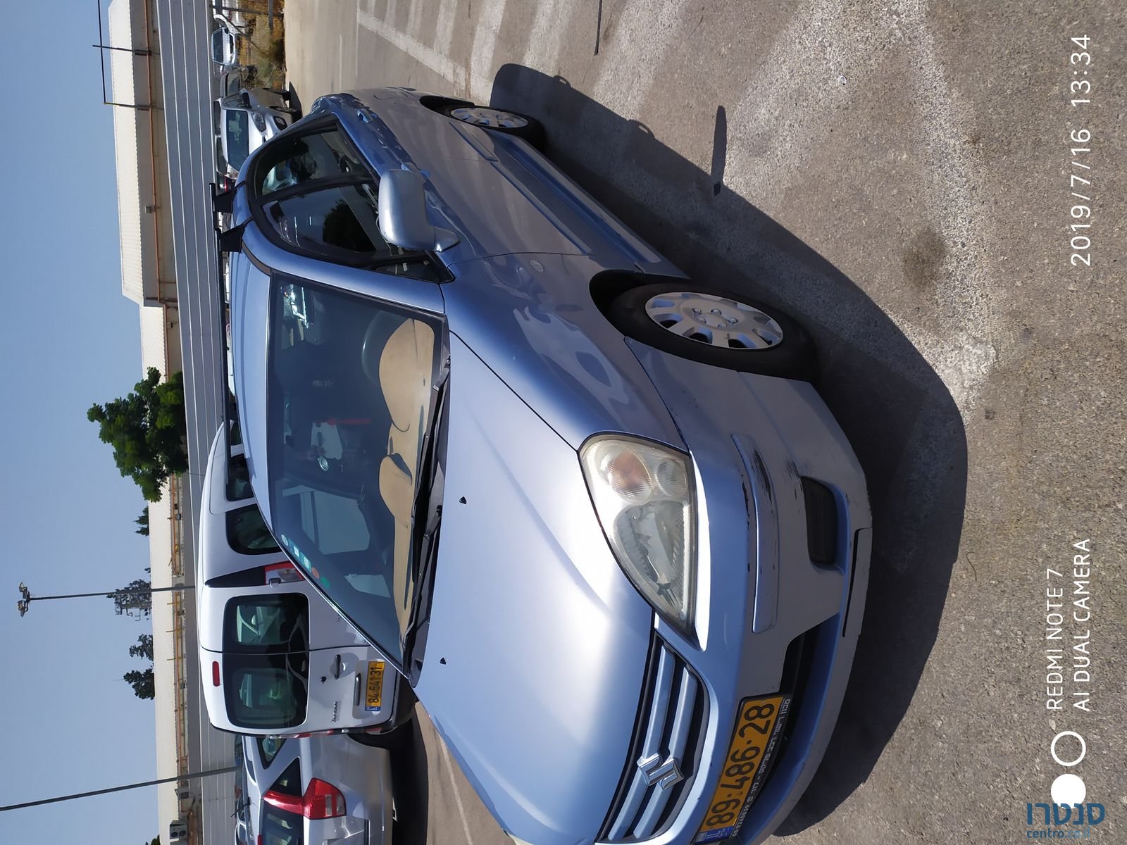 2004' Suzuki Liana photo #6