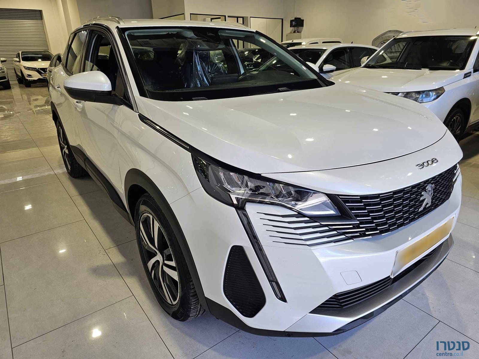 2021' Peugeot 3008 photo #2