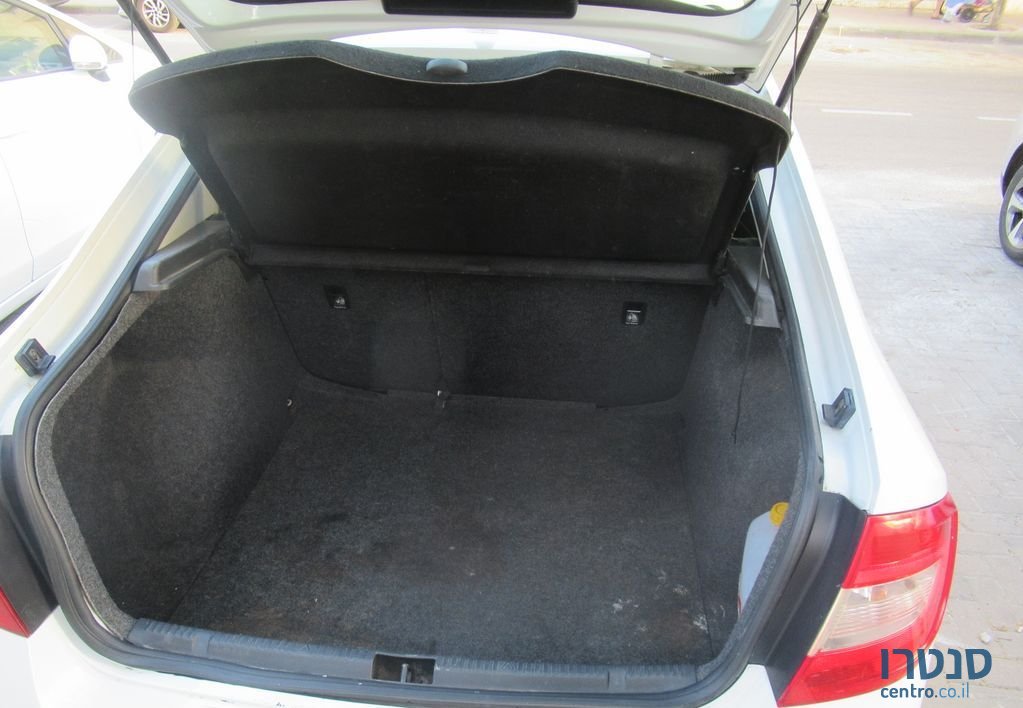 2013' Skoda Rapid סקודה ראפיד photo #2